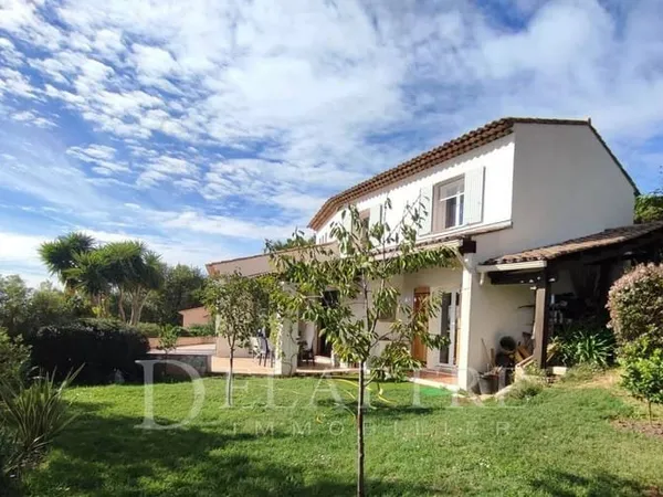 Maison 4 pièces 157 m²