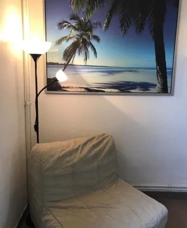 Chambre meublée à louer chez l'habitant (type studio indépendant)