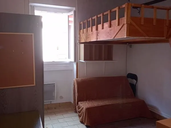 Location studio villeurbanne gratte ciel