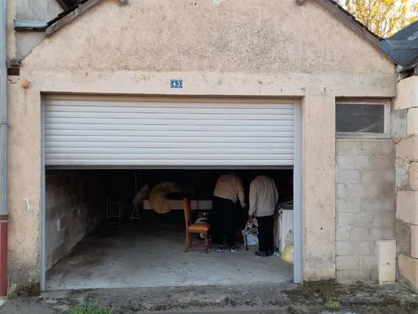 Garage/box/Parking/Maison 41 m² (7,5×5,5) Premier contact ici ou par SMS (Vous avez le téléphone) 43