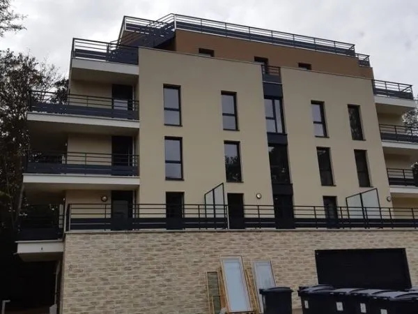 Studio 1 pièce 33 m²