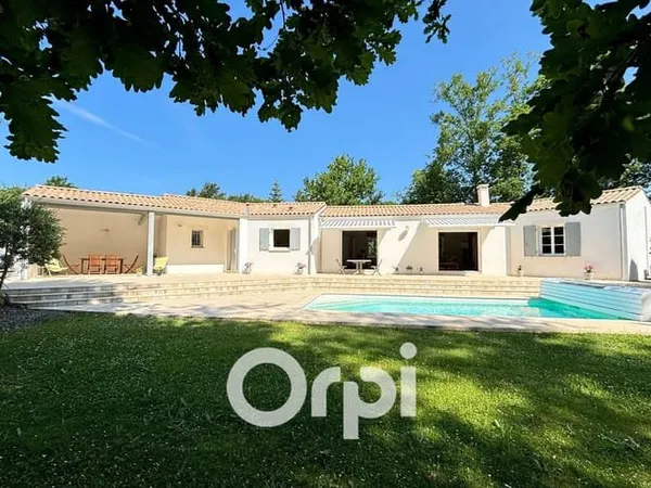 Maison 5 pièces 140 m²