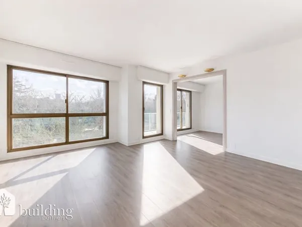 Château - 5 pièces - 110 m² et 18 m² de balcons terrasse
