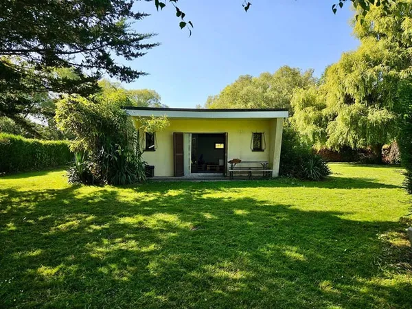 Terrain 3000 m²