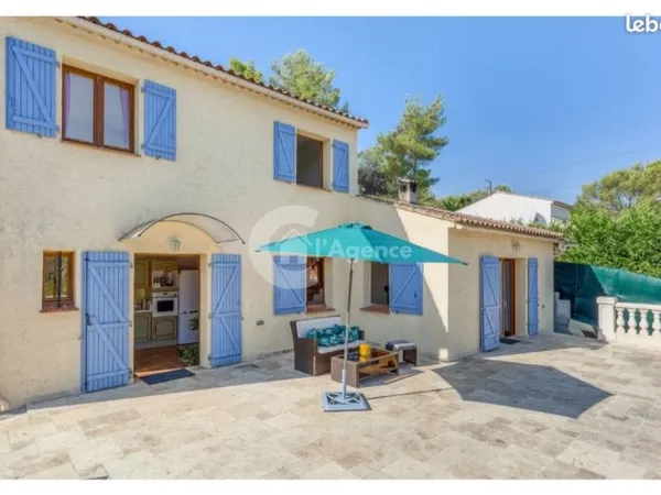 Villa 6 pièces 93 m²