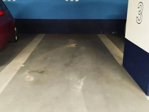Parking 12 m²