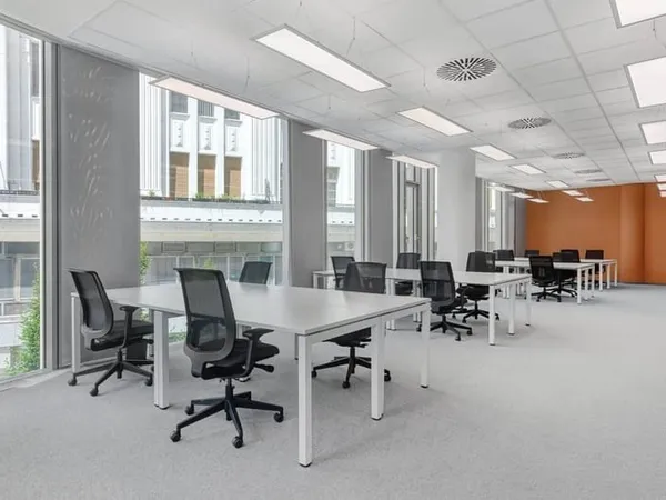 Bureaux 100 m²