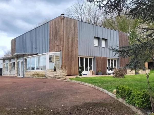 Maison 7 pièces 242 m²