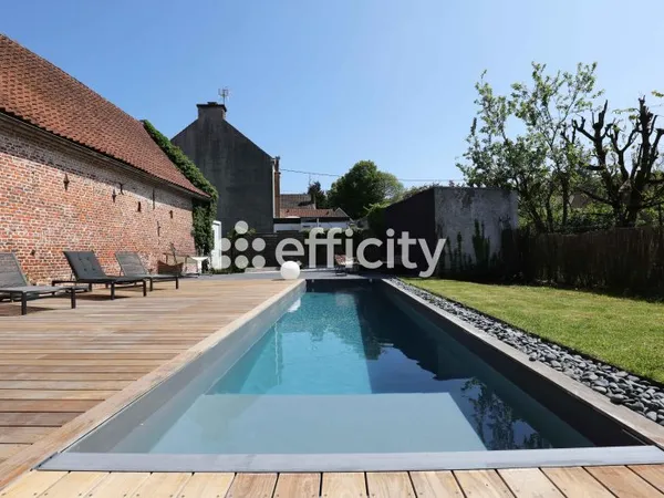 Maison 8 pièces 382 m²