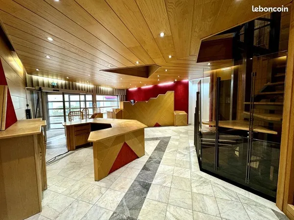 Immeuble 5 pièces 196 m²