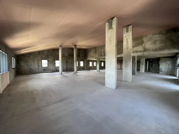 BUREAU DE 414m²