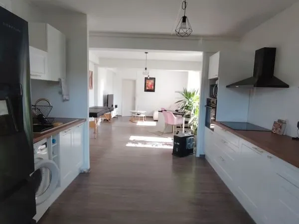 Superbe T2 neuf meublé 60 m² - résidence calme avec parking