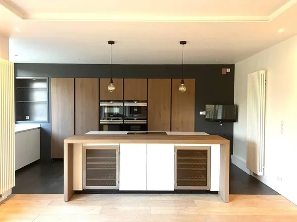 Appartement 6 pièces 172 m²