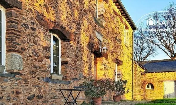 ANCIEN PRESBYTERE - MAISON DE CARACTERE