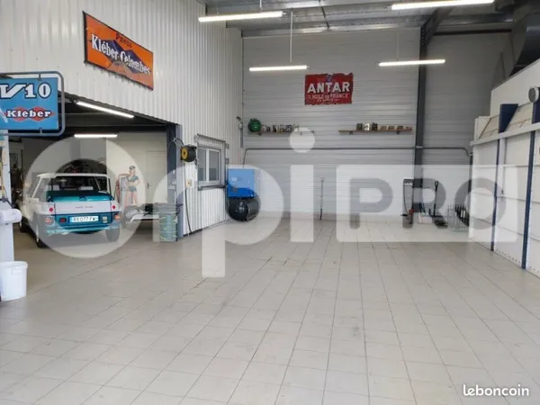 Fonds de commerce 370 m²