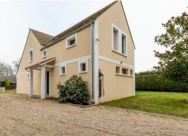 Maison - 212m ²