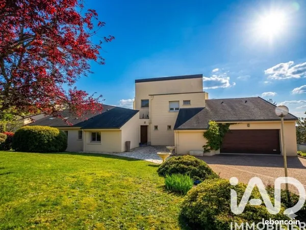 Maison 5 pièces 288 m²