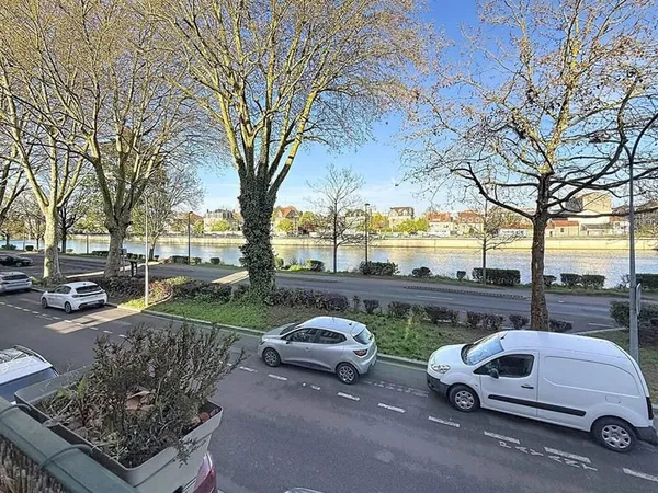 Maison 10 pièces 250 m²