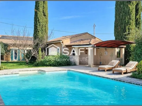 Bâtisse de charme 192 m2, piscine,terrain 2700 m2