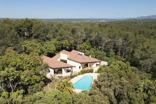 Maison 9 pièces 289 m²