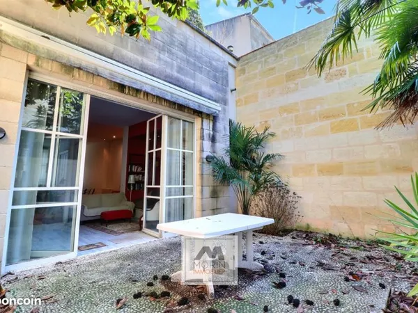BORDEAUX entre le Jardin Public et la rue Fondaudège - à vendre appartement de plain-pied avec jardi