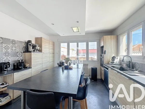 Maison 7 pièces 145 m²