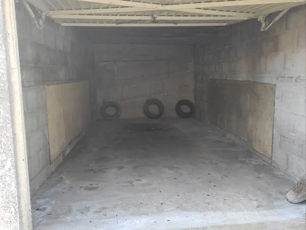 Garage à vendre à Unieux