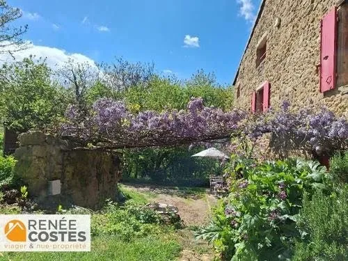 Maison 8 pièces 260 m²