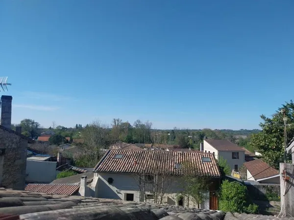5MN LA BREDE Maison de bourg