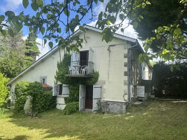 Bel ensemble à la campagne, de deux maisons - un seul prix!
