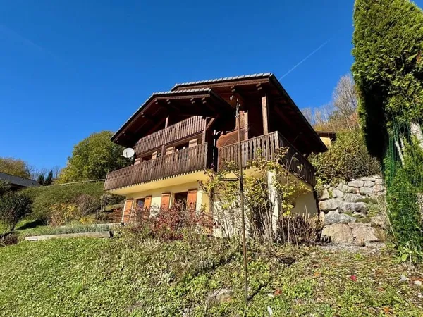 Chalet avec hébergement séparé à Verchaix