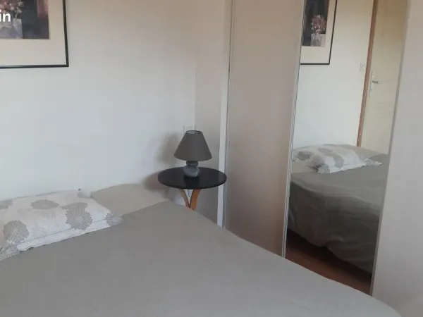 Chambre meublée à louer