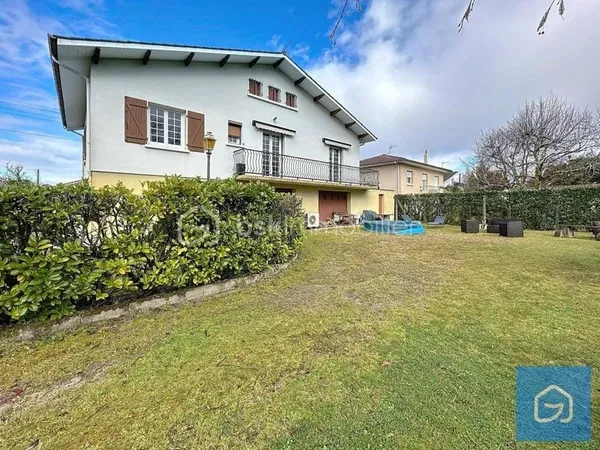Maison 9 pièces 150 m²