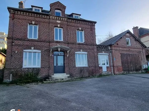 Maison 9 pièces 180 m²