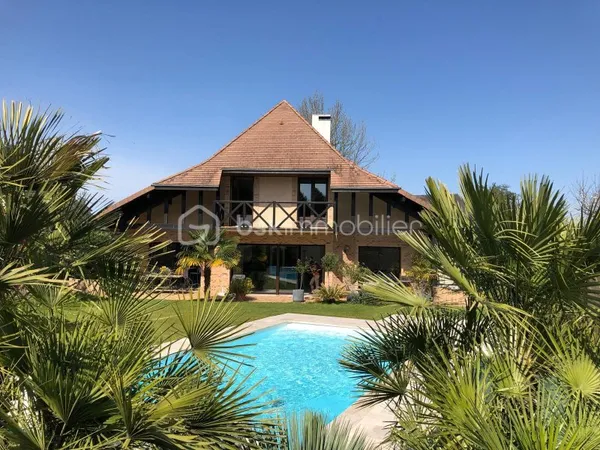 Maison 6 pièces 184 m²