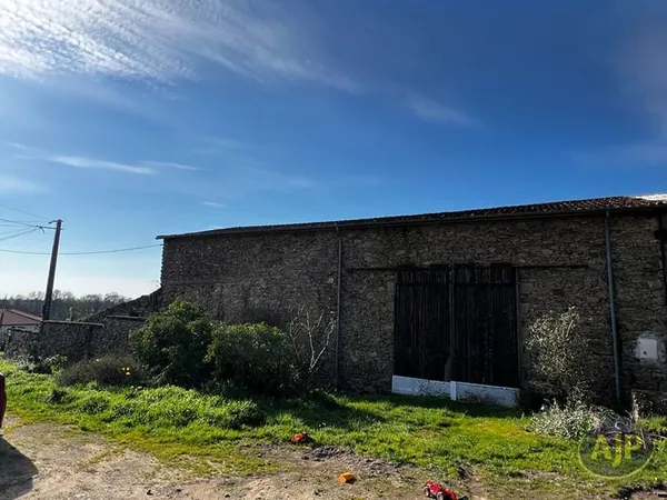 Maison Montfaucon Montigne 3 pièce(s) 140 m2