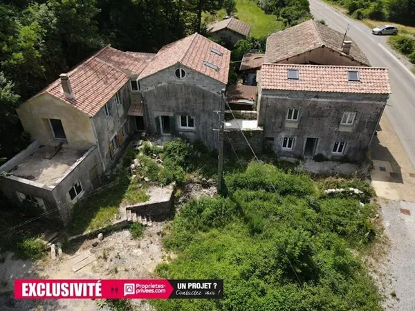 Maisons à rénover de 244 m2 sur Barnas