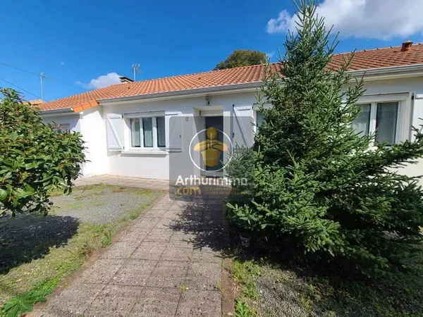 Maison familiale de 140m² avec dépendances et jardin sans vis-à-vis