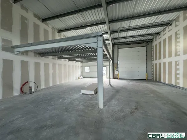 LOCAL D'ACTIVITE 592 m² VOIRON