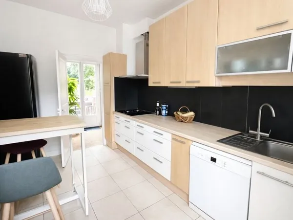 Maison 4 pièces 160 m²