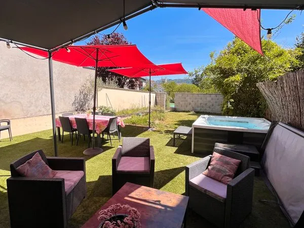 Maison de ville — 143 m² — 4 chambres — Jardin & terrasse