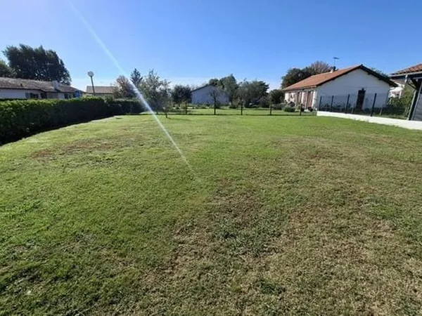 Terrain 400 m²