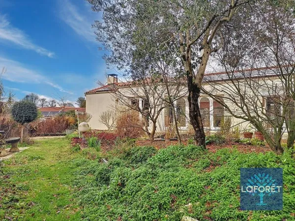 Maison 7 pièces 237 m²