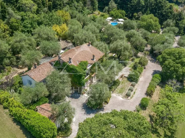 Proche Mougins - Charmante villa proche commerces