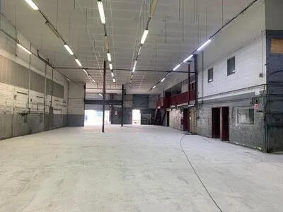 LOCAL DE 892M² - CALIFORNIE LE LAMENTIN