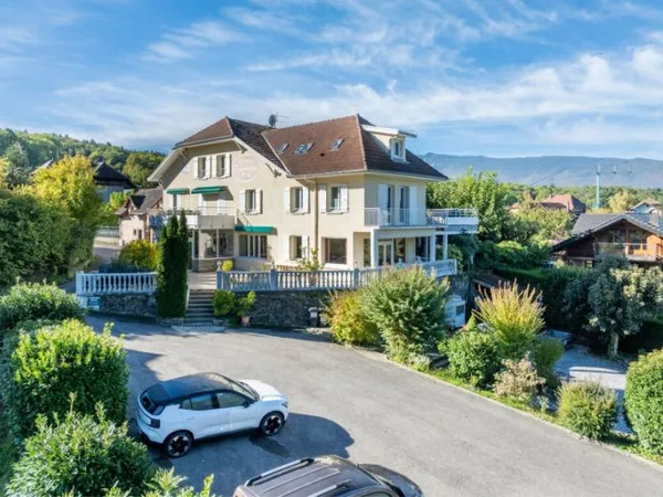 Appartement en résidence de tourisme 14 pièces 559 m²