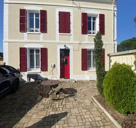 Maison bourgeoise rénovée avec piscine Proche centre-ville