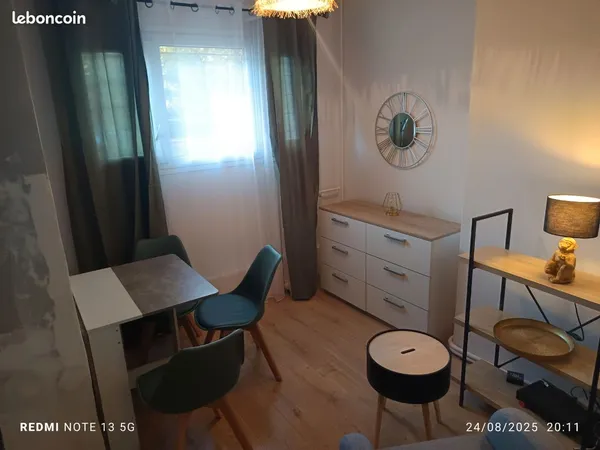 Étudiante stagiaire kedge Talence