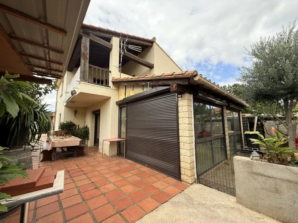 MAISON 4 FACES AVEC BEAU POTENTIEL A CERET