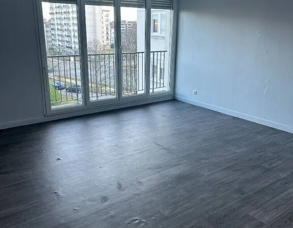 Appartement T4 ferney-Voltaire centre AH 431
